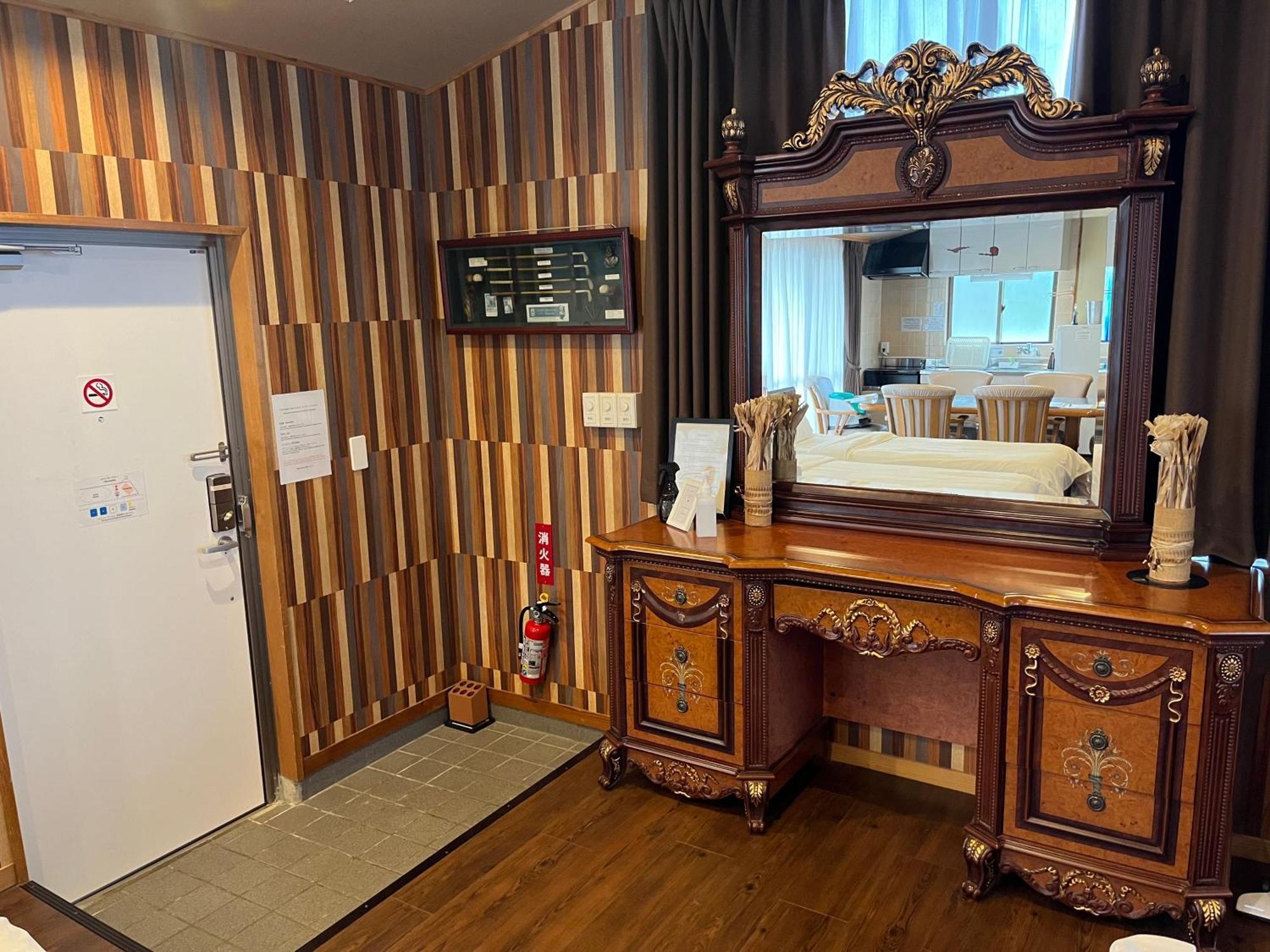 ヴィラロムオキナワファミリーデラックス Okinawa Esterno foto